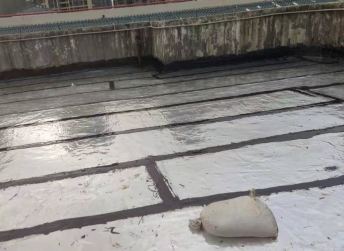 南京楼顶漏水补漏电话